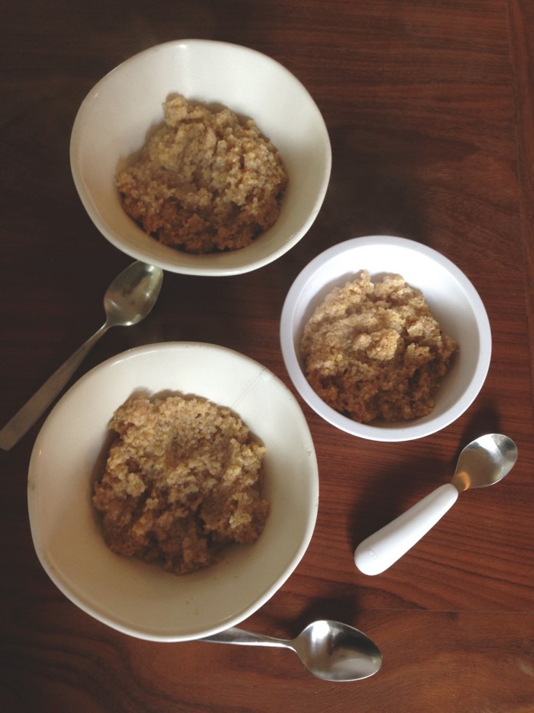 The Little Things We Eat: Oatmeal "Sundaes" // @The Little Things We Do