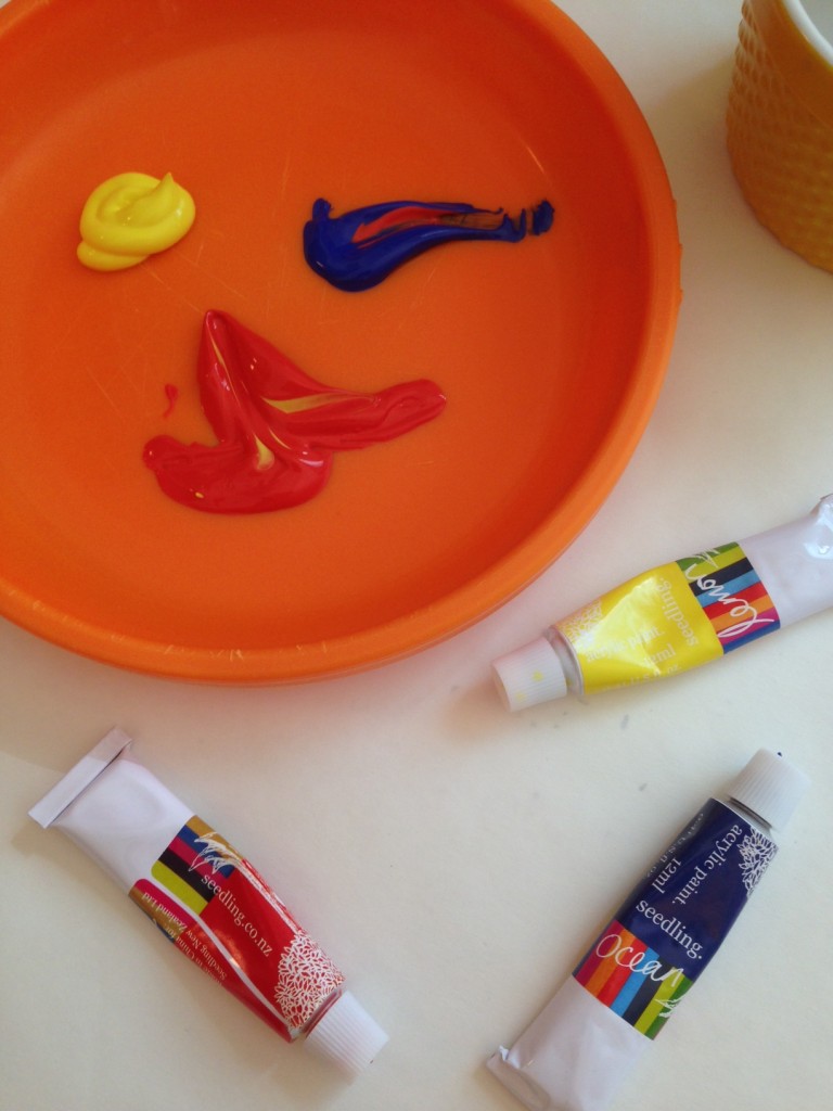 Kids Craft Projects: Perfect for the Un-Crafty Mama // @ The Little Things We Do